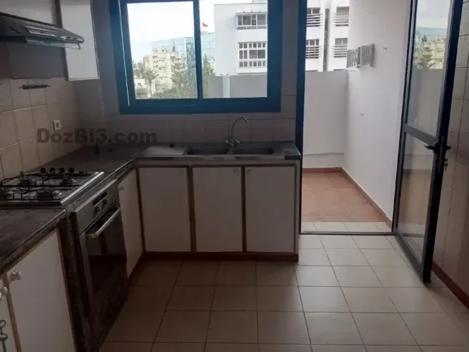 appartement vide à Mahaj Riad