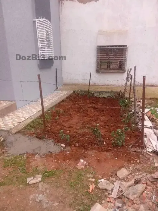 منزل للبيع محفضة في حي الياسمين