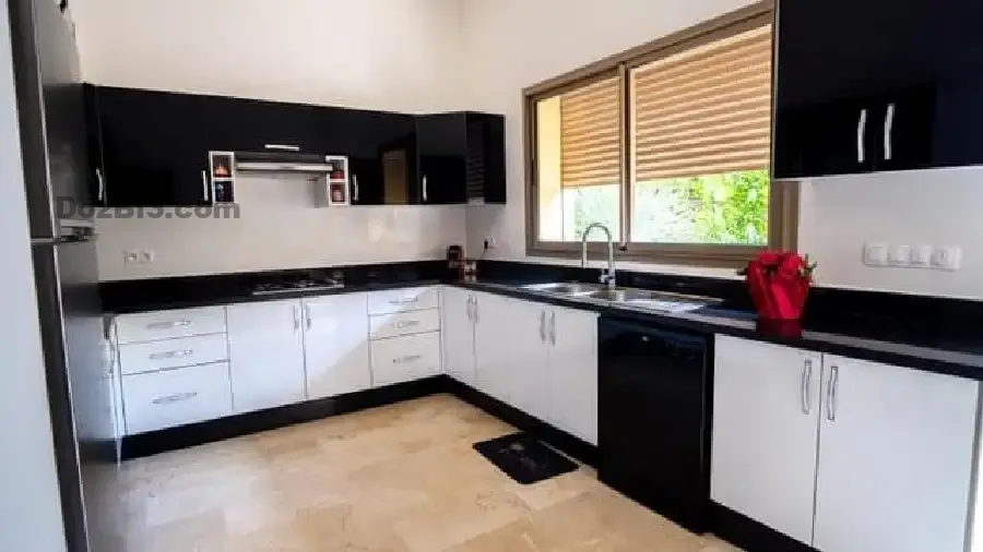 Villa moderne et récente à Targa
