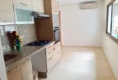 Studio Vide Moderne à louer à Belvédère