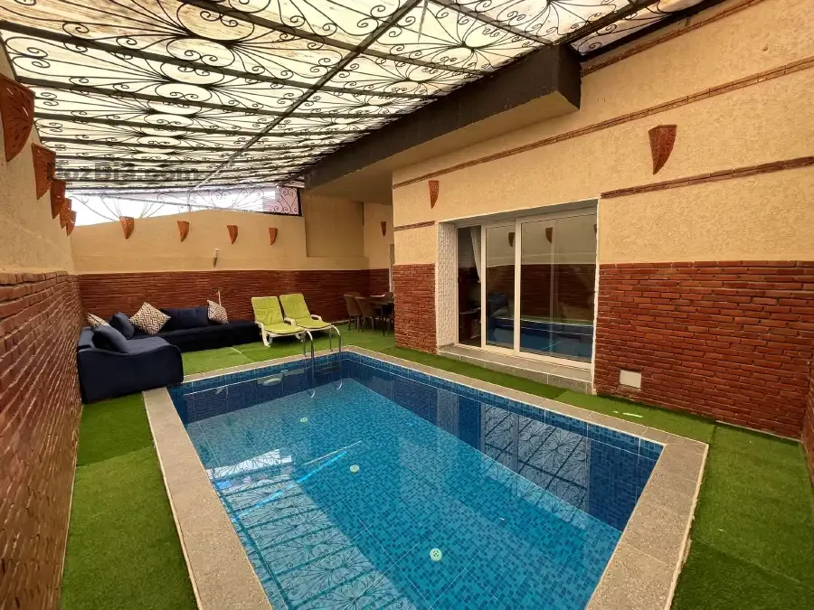 Villa à Vendre Meublée avec piscine privée Tamansourt