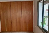 Studio Vide Moderne à louer à Belvédère