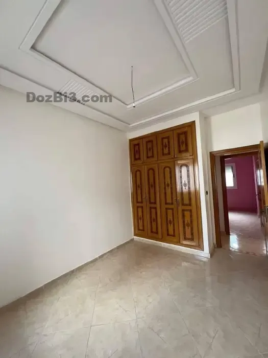 شقة للبيع طريق عين شقف القرويين