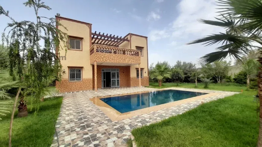 Belle Villa à Louer avec Piscine privée Route de Fes Km 19