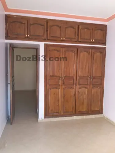 Appartement vide à louer au quartier Charaf