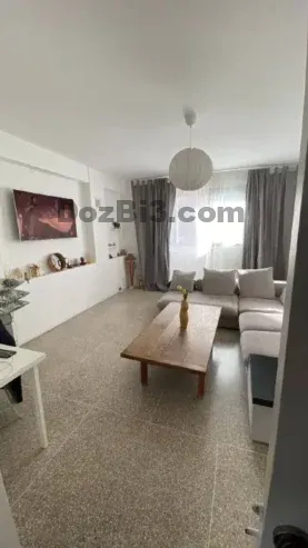 location un appartement vide quartier administratif