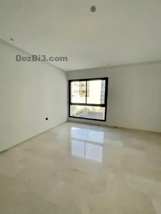 Studio Vide Haut Standing les Hôpitaux