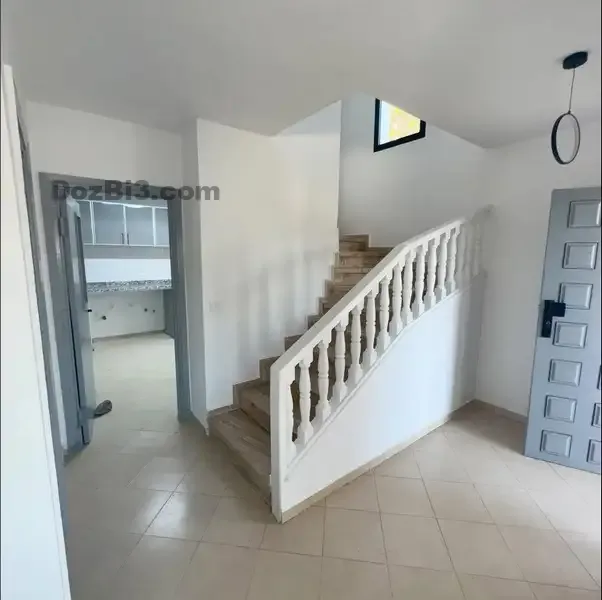 Superbe villa à louer quartier chantilly