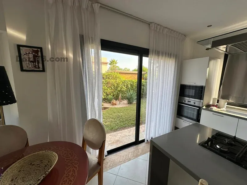 VÉRITABLE VILLA AVEC PISCINE PRIVER A LOUER