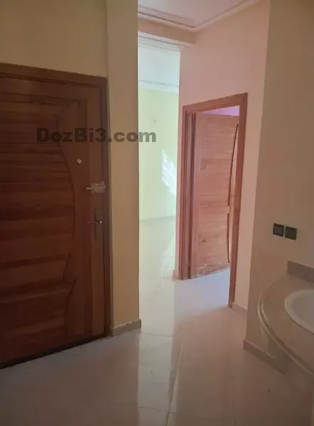 شقة للكراء طريق عين الشقف قرب مسجد الجوامعة