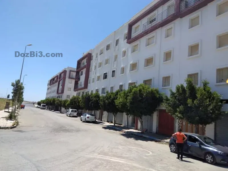 شقة محفظة للبيع المجمع السكني الجامعي باب الأندلس