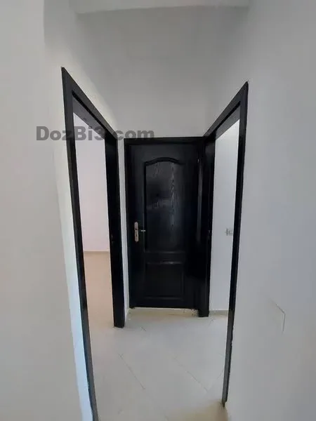 شقة محفظة للبيع المجمع السكني الجامعي باب الأندلس