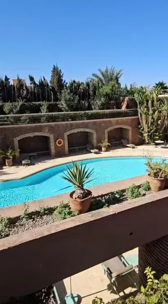 Magnifique Rez-de-Jardin Refait à Neuf