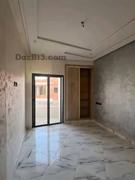 Appartement à vendre route Ain Chekf éligible au soutien