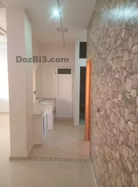 Appartement neuf à louer route Ain Chekf