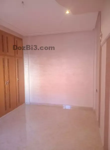 Appartement neuf à louer route Ain Chekf