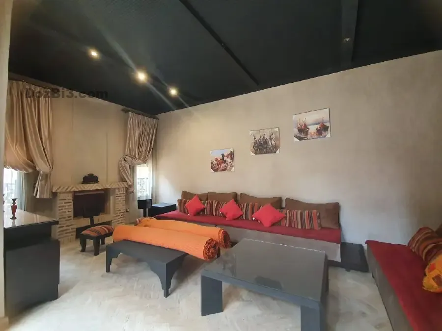 villa style riad bien meublée sur la route de Ouarzazate