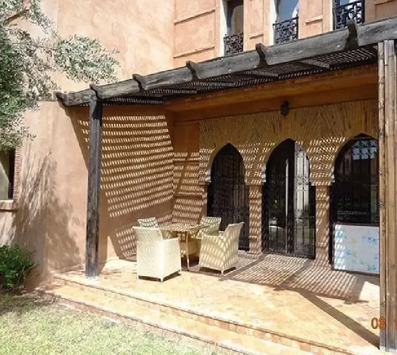 villa style riad bien meublée sur la route de Ouarzazate