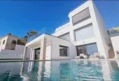 Luxueuse villa avec vue sur la mer quartier Al Manar