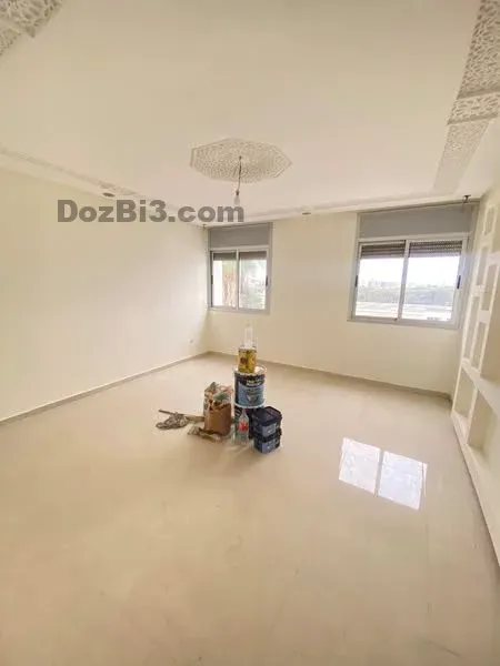 Jolie appartement sans vis a vis à vendre Av hassan 2