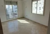 Appartement vide a louer Bd Socrate Maarif