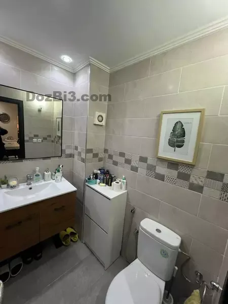 Appartement à vendre en face du café Blunco route Ain Shaqaf