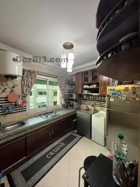 Appartement à vendre en face du café Blunco route Ain Shaqaf