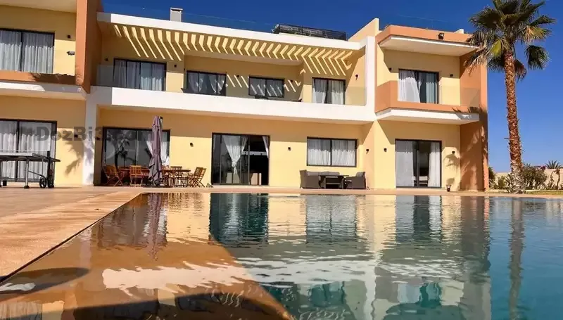 Villa de luxe à louer – 7 suites – route d’Ourika