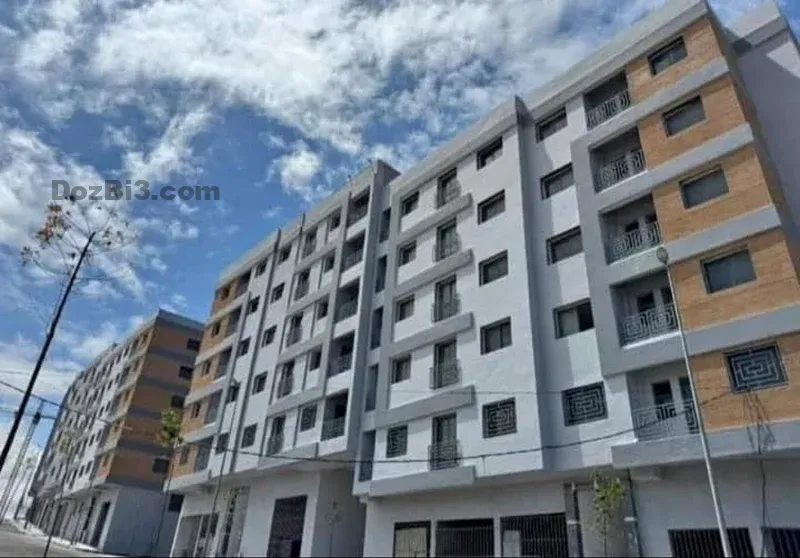 Appartement vide à louer en face ATAKADAW route de Rabat