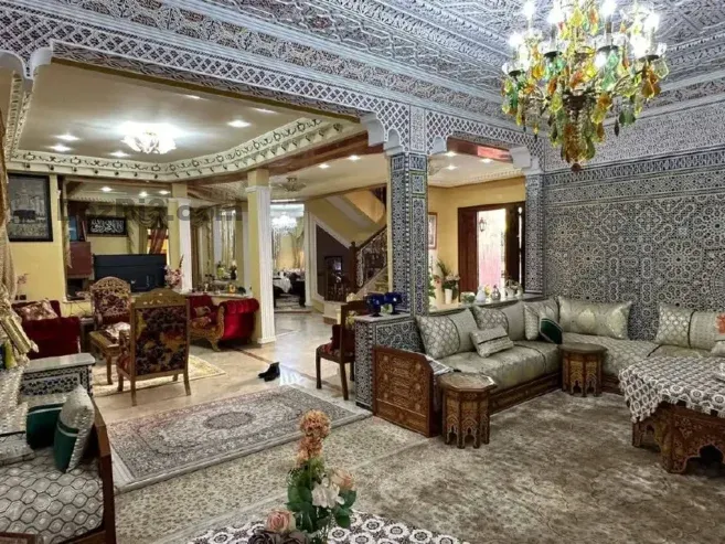 Villa de Luxe à Vendre Californie Bd Fès