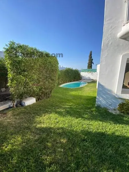 Villa à vendre à proximité de la mer