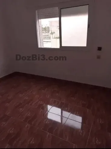 غرفة للكراء في دار مويكنة