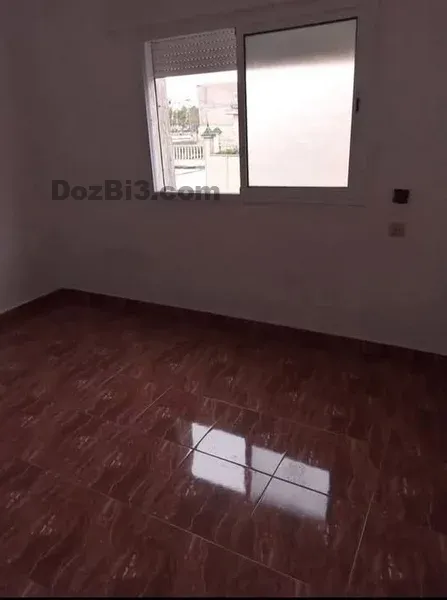 غرفة للكراء في دار مويكنة