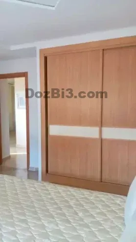 Studio vide moderne à louer Boulevard Biranzarane