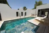 Petite villa avec piscine sans vis-à-vis à louer route de Fès
