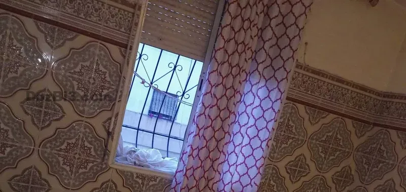 غرفة للكراء رجال زوافرية فقط