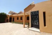 Petite villa avec piscine sans vis-à-vis à louer route de Fès