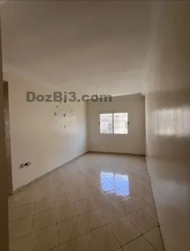 Appartement vide avec ascenseur Hay Adrar