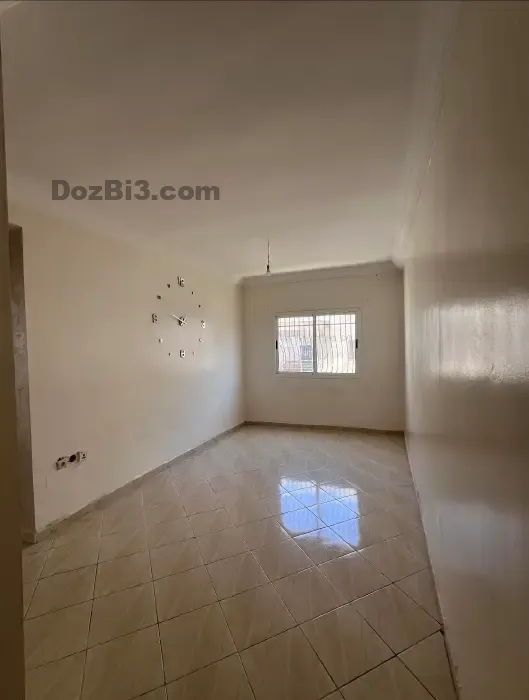 Appartement vide avec ascenseur Hay Adrar