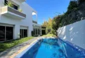 Villa d’exception à vendre Ain diab ( à 5min du Morocco mall )