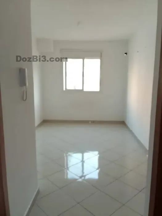Appartement vide à louer à Montazah Jadid
