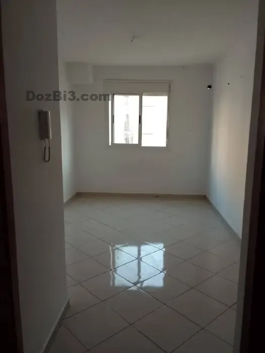 Appartement vide à louer à Montazah Jadid