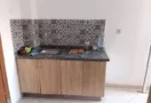Appartement vide à louer à Montazah Jadid