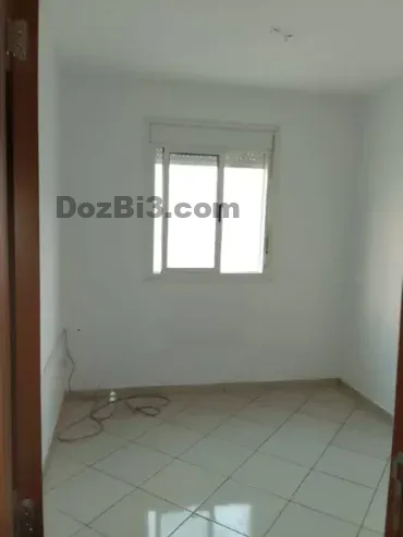 Appartement vide à louer à Montazah Jadid