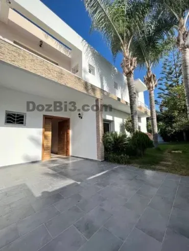 Villa d’exception à vendre Ain diab ( à 5min du Morocco mall )