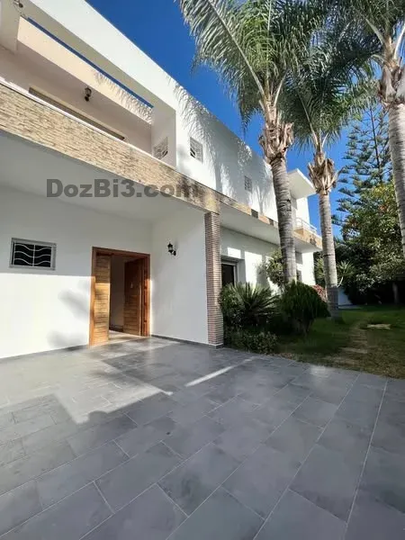 Villa d’exception à vendre Ain diab ( à 5min du Morocco mall )