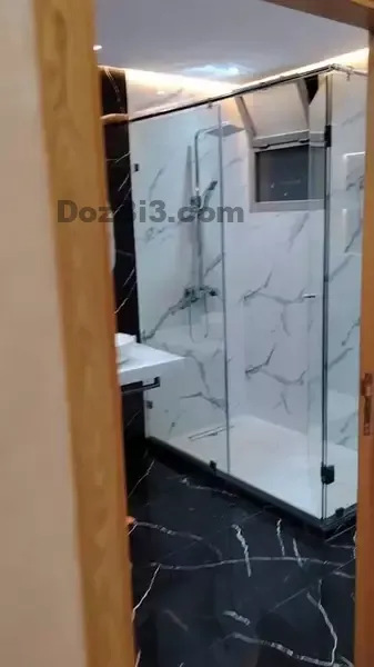 Appartement vide à louer El Menzeh