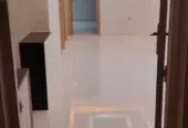 Appartement vide à louer El Menzeh