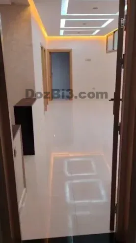 Appartement vide à louer El Menzeh