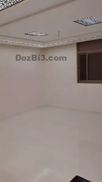 Appartement vide à louer El Menzeh